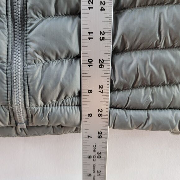 Columbia Gray Black Light Weight Warm Puffer Vest City Front Zip Pocket Size L - Picture 7 of 7